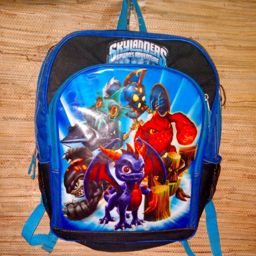 Skylanders spyro's adventure back pack